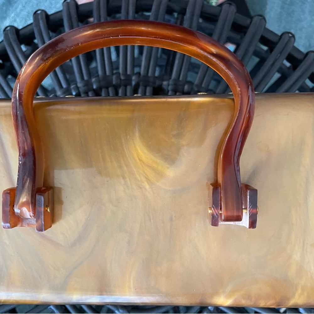 Beautiful Vintage Rattan (looks) handbag      "VINTAGE" - Picture 10 of 14
